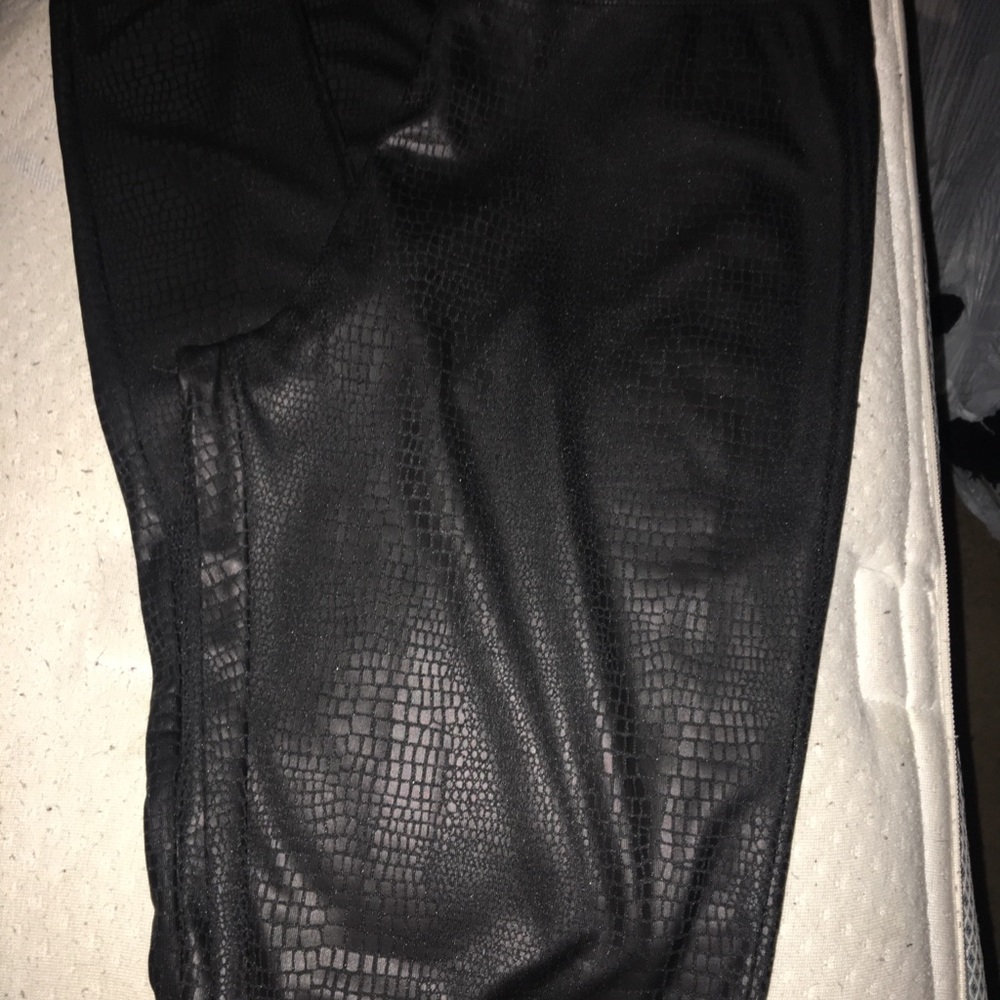 Black leggings